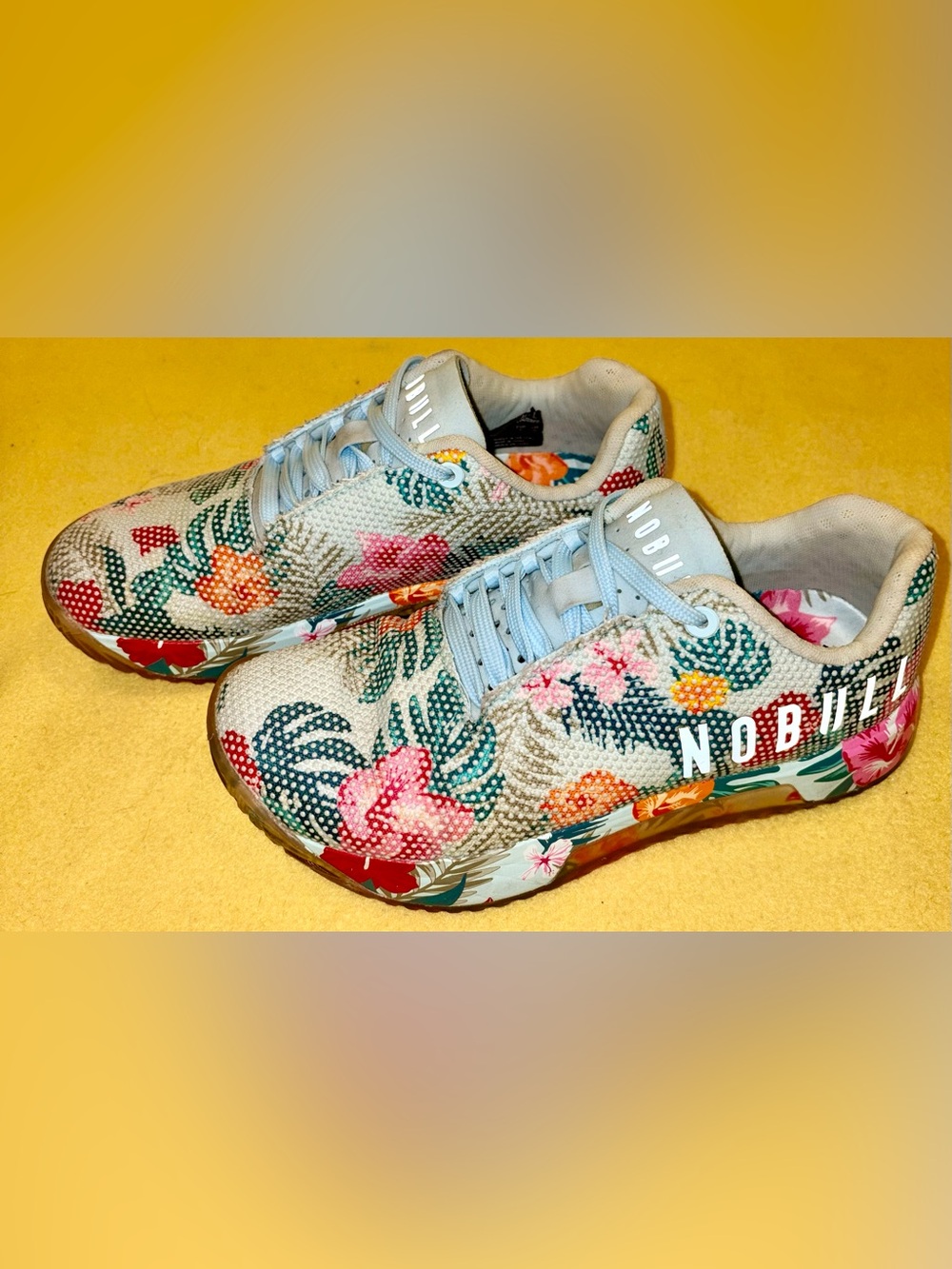 NOBULL Outwork Cross-Trainer Sneakers Tropical Sky Floral Pattern – Women's 6.5